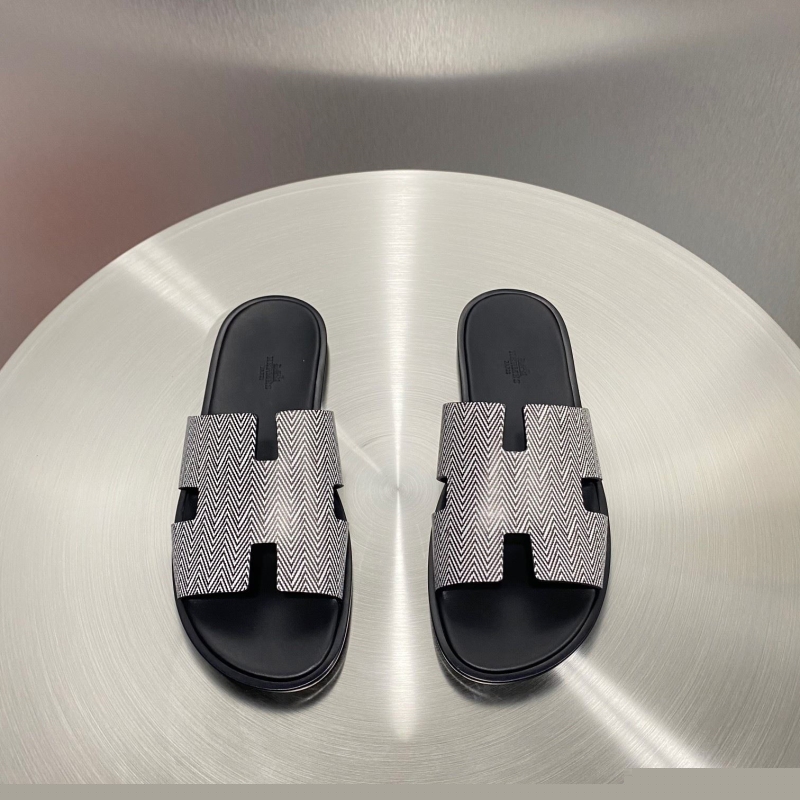 H**mes slippers